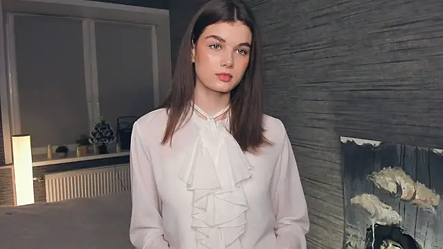 Snapshot of FloraDobb chatting on February 2, 2025, 7:04 pm FloraDobb online show from February 2, 2025, 7:04 pm