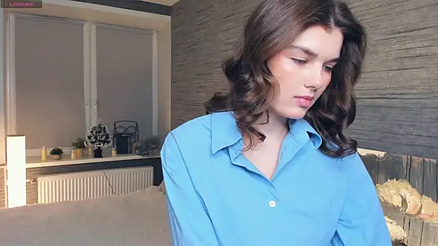 Snapshot of FloraDobb chatting on February 8, 2025, 7:05 pm FloraDobb online show from February 8, 2025, 7:05 pm