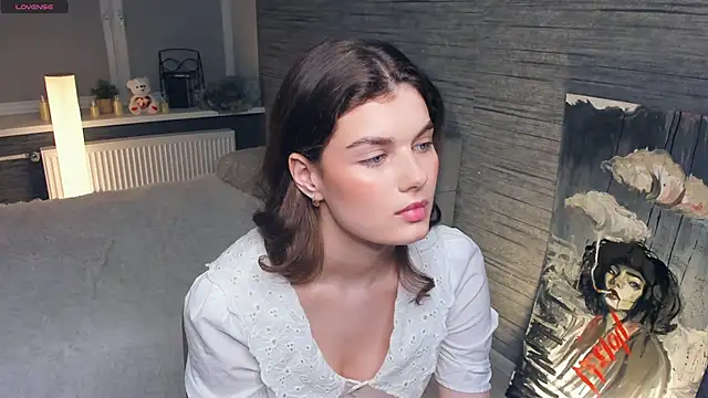 Snapshot of FloraDobb chatting on March 14, 2025, 2:20 am FloraDobb online show from March 14, 2025, 2:20 am