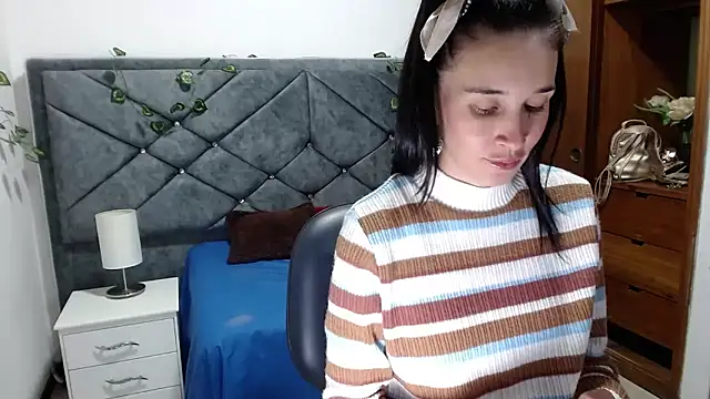 Snapshot of victoria_adams07 chatting on April 8, 2026, 2:06 pm victoria adams07 online show from April 8, 2026, 2:06 pm