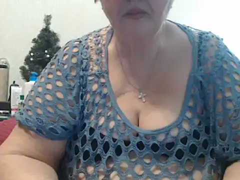 DeniseeRosea online show from March 4, 2025, 8:27 pm