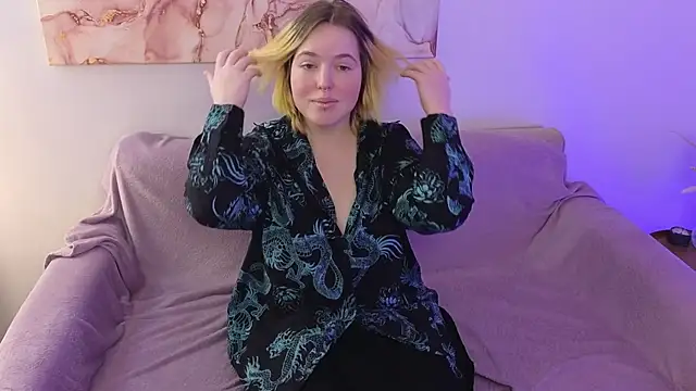 Snapshot of Manic_pixie_ chatting on February 4, 2025, 11:05 am Manic pixie online show from February 4, 2025, 11:05 am