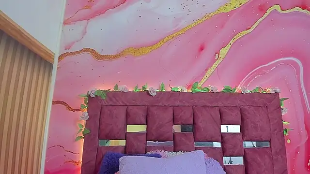 scarlett  evans  online show from March 5, 2026, 6:37 pm