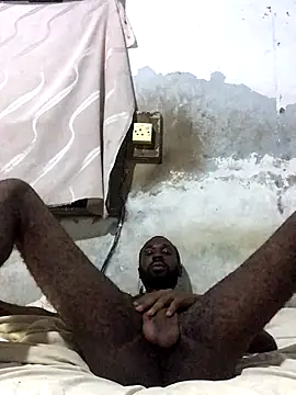 Snapshot of onewinnertee chatting on November 23, 2025, 12:32 am onewinnertee online show from November 23, 2025, 12:32 am