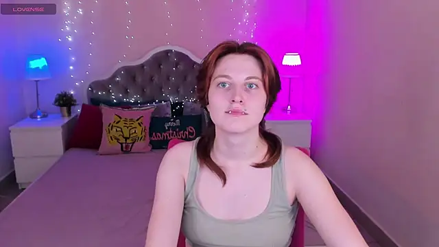 Snapshot of Jiffyyo chatting on February 2, 2025, 10:02 am Jiffyyo online show from February 2, 2025, 10:02 am