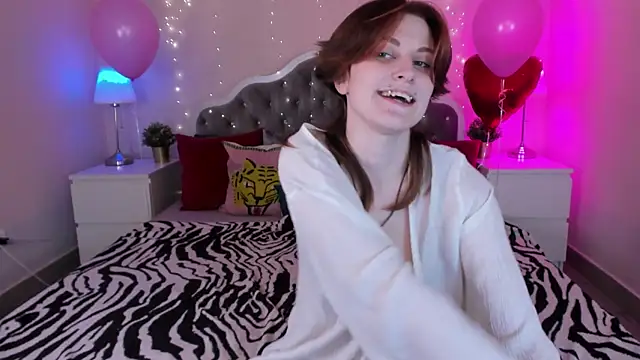 Snapshot of Jiffyyo chatting on March 18, 2025, 8:37 pm Jiffyyo online show from March 18, 2025, 8:37 pm