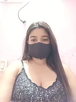 Snapshot of Simran-001 chatting on June 7, 2026, 1:15 pm Simran-001 online show from June 7, 2026, 1:15 pm