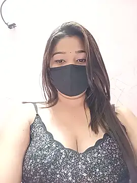 Snapshot of Simran-001 chatting on June 18, 2026, 10:09 am Simran-001 online show from June 18, 2026, 10:09 am