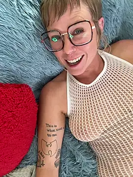 I am babydoll online show from February 6, 2026, 11:52 pm