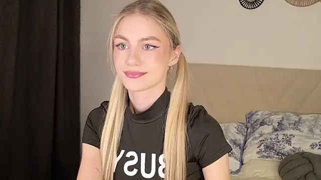 GabriellaOlsen online show from February 23, 2026, 3:42 pm