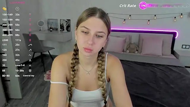 AureliaBliss  online show from July 17, 2026, 5:14 am