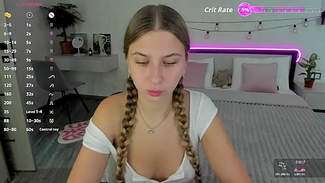 AureliaBliss  online show from July 24, 2026, 5:49 am