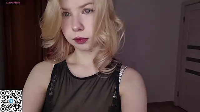 LynetHakes online show from April 25, 2026, 6:27 am