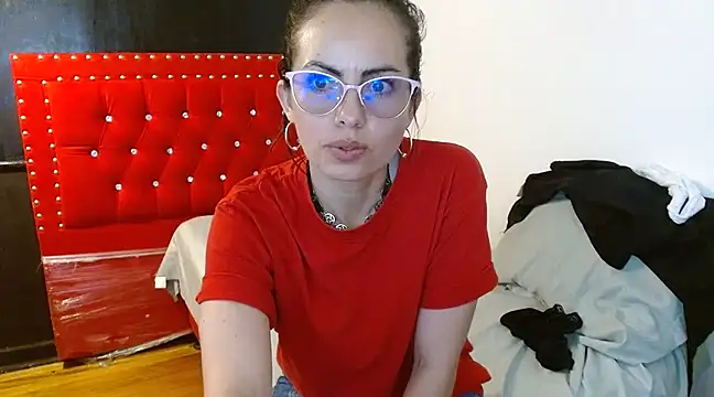 Snapshot of ShairaMarss chatting on March 18, 2025, 8:15 pm ShairaMarss online show from March 18, 2025, 8:15 pm