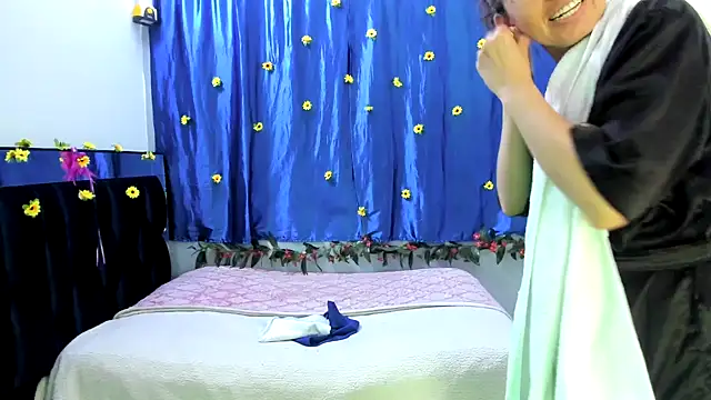 Snapshot of ShairaMarss chatting on October 11, 2025, 9:13 pm ShairaMarss online show from October 11, 2025, 9:13 pm