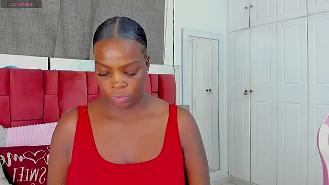 Snapshot of NatyParker chatting on November 8, 2025, 1:33 pm NatyParker online show from November 8, 2025, 1:33 pm