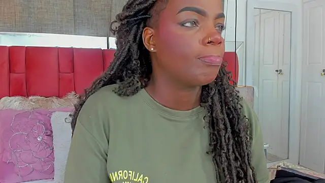 Snapshot of NatyParker chatting on November 28, 2025, 1:47 pm NatyParker online show from November 28, 2025, 1:47 pm