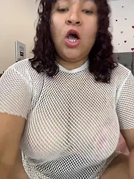KarlaWild online show from May 1, 2026, 6:56 pm