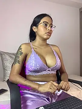 Snapshot of genesissara chatting on February 23, 2025, 3:08 pm genesissara online show from February 23, 2025, 3:08 pm