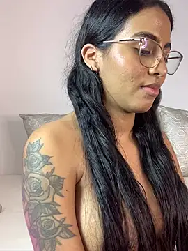 Snapshot of genesissara chatting on March 3, 2025, 4:14 am genesissara online show from March 3, 2025, 4:14 am