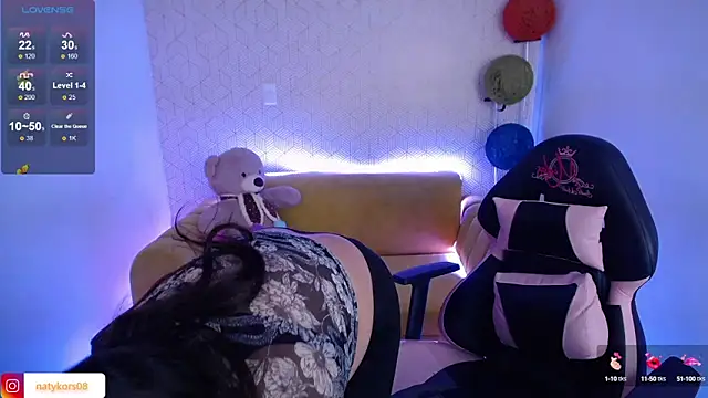 Snapshot of natyk_m chatting on January 28, 2025, 6:39 pm natyk m online show from January 28, 2025, 6:39 pm