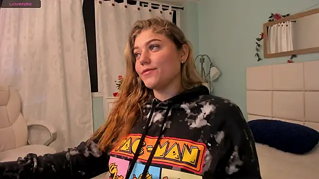 alaia greyy online show from February 25, 2025, 1:39 pm