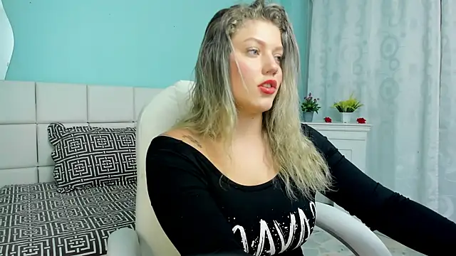 alaia greyy online show from October 14, 2025, 7:58 pm