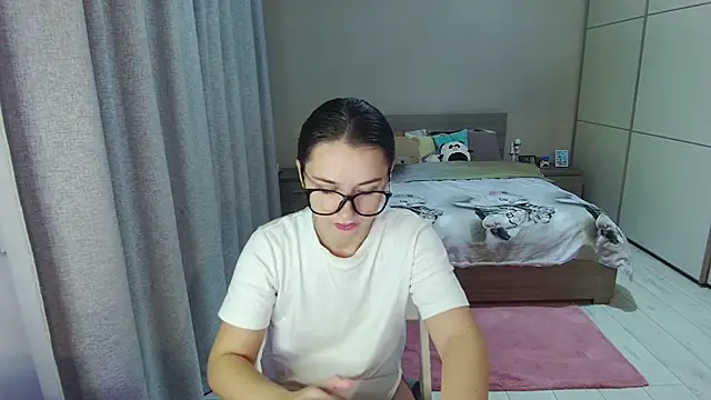 singletrouble online show from October 21, 2025, 4:35 am