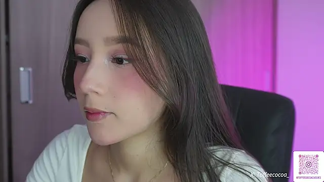 sophi lii online show from September 8, 2025, 5:12 pm