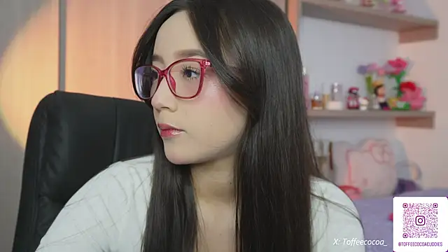Snapshot of sophi_lii chatting on June 8, 2026, 10:10 pm sophi lii online show from June 8, 2026, 10:10 pm