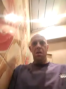 Snapshot of MaxDevilWhite chatting on November 9, 2025, 10:30 pm MaxDevilWhite online show from November 9, 2025, 10:30 pm