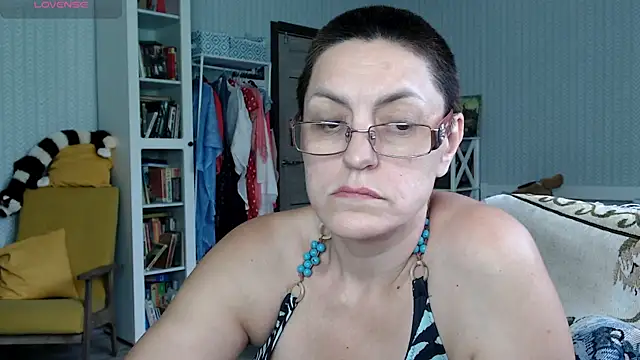 Soffya Soy online show from June 12, 2026, 8:02 am