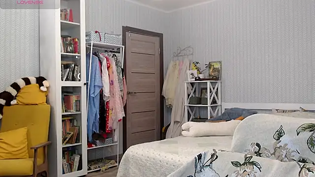 Soffya Soy online show from June 14, 2026, 6:54 pm