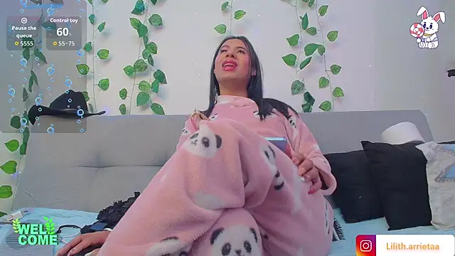 Snapshot of LiiLiith-1 chatting on January 9, 2026, 6:05 am LiiLiith-1 online show from January 9, 2026, 6:05 am