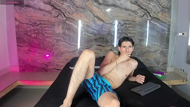 Snapshot of Martshall09 chatting on January 28, 2025, 7:53 pm Martshall09 online show from January 28, 2025, 7:53 pm