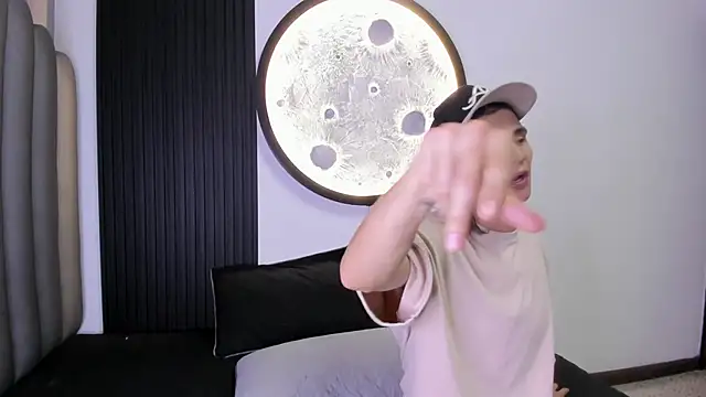 Snapshot of Martshall09 chatting on October 10, 2025, 9:14 pm Martshall09 online show from October 10, 2025, 9:14 pm