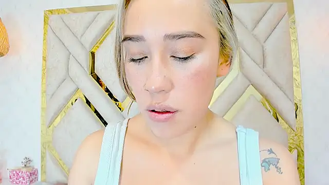 Lannajansen online show from February 6, 2025, 3:41 pm