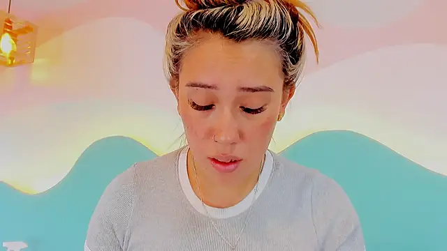 Lannajansen online show from February 23, 2026, 1:41 pm