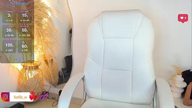 Sofi BBW online show from April 30, 2026, 12:44 pm