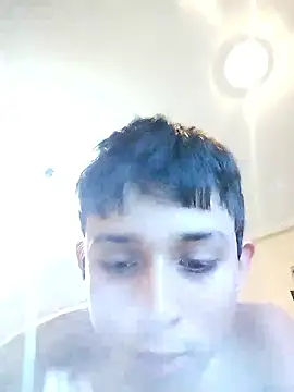 Snapshot of S4nt1luXx chatting on November 21, 2025, 2:16 pm S4nt1luXx online show from November 21, 2025, 2:16 pm