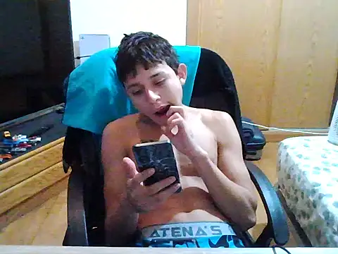 Snapshot of S4nt1luXx chatting on November 26, 2025, 3:02 pm S4nt1luXx online show from November 26, 2025, 3:02 pm