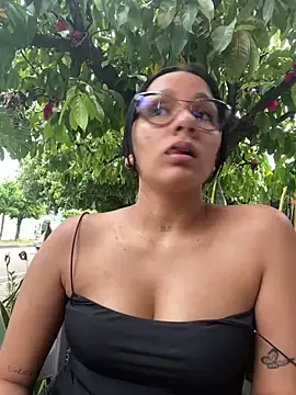 ruby  00 online show from January 26, 2025, 10:35 pm