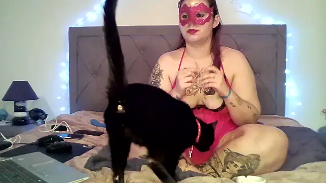 Snapshot of bunnyfox420 chatting on January 24, 2025, 12:52 am bunnyfox420 online show from January 24, 2025, 12:52 am