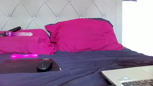 Snapshot of bunnyfox420 chatting on September 24, 2025, 11:35 am bunnyfox420 online show from September 24, 2025, 11:35 am