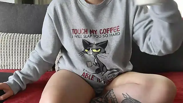 Snapshot of bunnyfox420 chatting on May 9, 2026, 2:44 pm bunnyfox420 online show from May 9, 2026, 2:44 pm
