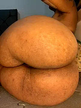 Snapshot of Charlotte_bronxxx chatting on October 18, 2025, 7:14 pm Charlotte bronxxx online show from October 18, 2025, 7:14 pm