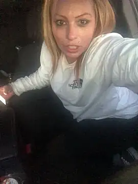 Snapshot of barbieinbondage7 chatting on February 2, 2026, 1:37 am barbieinbondage7 online show from February 2, 2026, 1:37 am