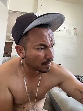 paullliliu online show from July 1, 2026, 7:02 pm