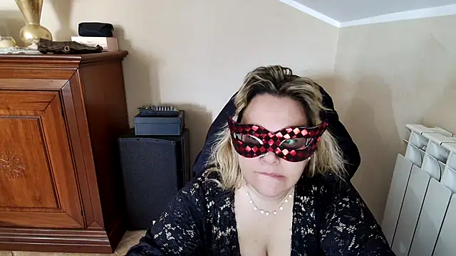 Snapshot of topina8 chatting on March 18, 2025, 9:52 am topina8 online show from March 18, 2025, 9:52 am