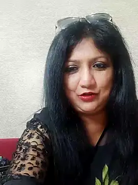 horny lizia online show from June 19, 2026, 2:21 pm